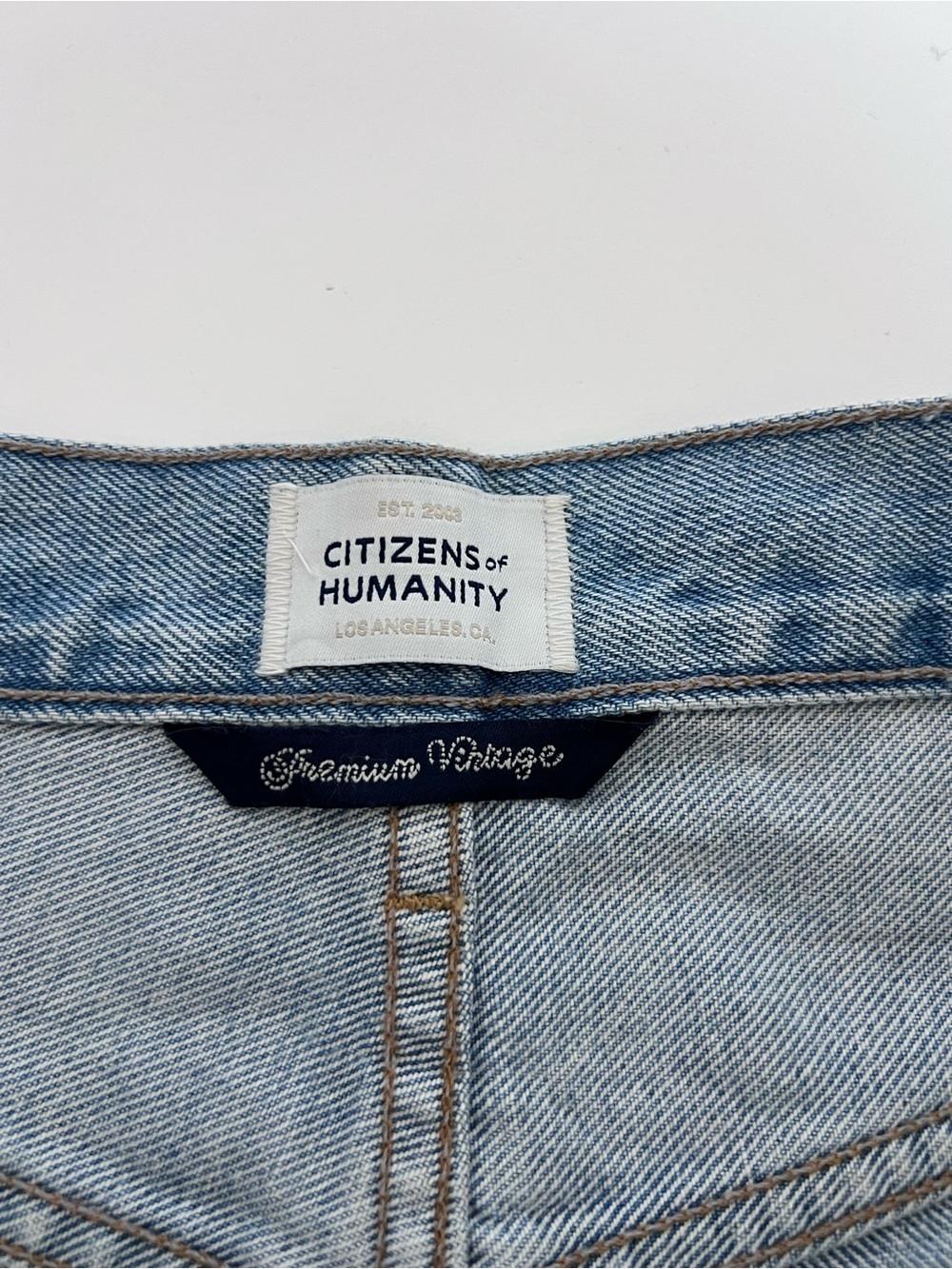Citizens of Humanity Women’s Barrel Horseshoe Distressed Raw Hem Denim Jeans - Picture 7 of 12